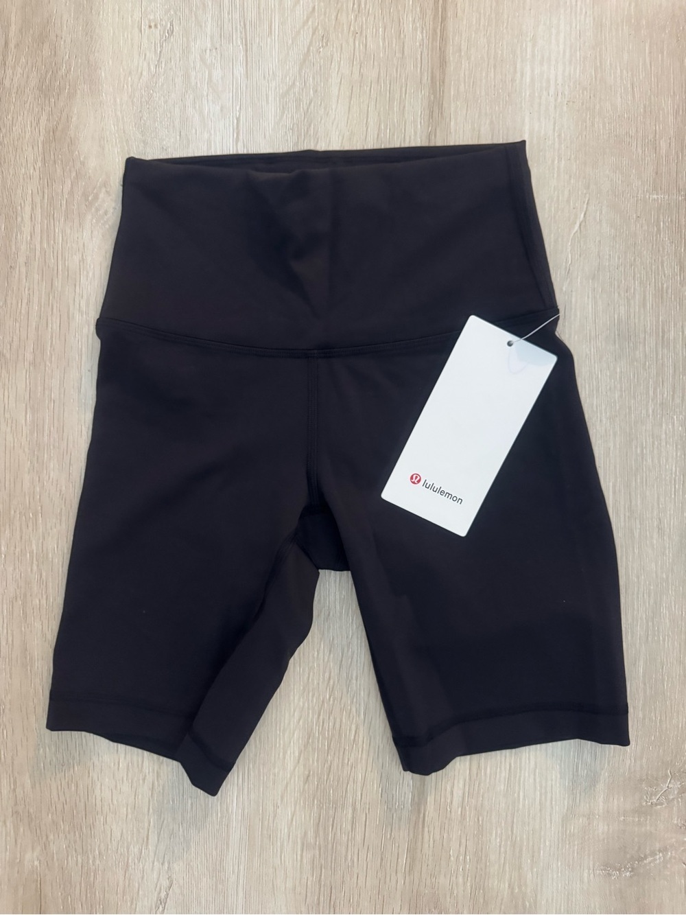 Lululemon Wunder Train Highrise Short in BLK NWT